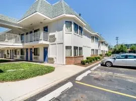 芝加哥奥黑尔6号汽车旅馆-席勒公园