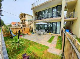 beachfront apartments ,,kapro-one,,，位于乌雷基的酒店