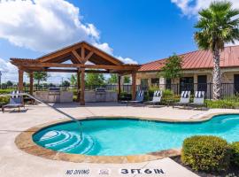 Bright and Spacious Apartments with Gym and Pool Access at Century Stone Hill North in Pflugerville, Austin，位于普弗拉热维尔的宠物友好酒店