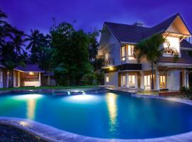 Royad Calicut Farm House - Premium Villa with Pool Inside a Farm，位于科泽科德的酒店