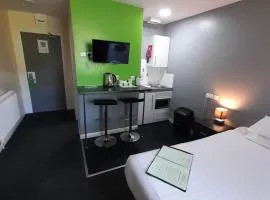 Lymedale Suites Studios & Aparthotel in NEWCASTLE UNDER LYME & STOKE