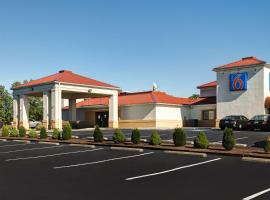 Motel 6-Shepherdsville, KY Louisville South，位于谢泼兹维尔Heritage Hill Golf Course附近的酒店