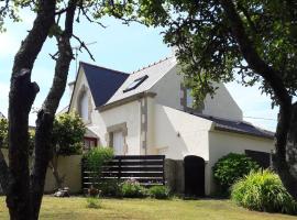 Typical Breton house, Plogoff，位于普洛戈的酒店