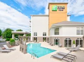 阿什维尔西南部尚品折扣中心区智选假日套房酒店