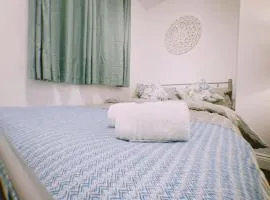 Cosy & Comfortable - Heart of Hove - Beach Getaway
