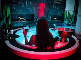 Apartament z jacuzzi - Centrum Szczytna Mazury，位于什奇特诺的酒店