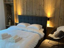 Prachtige kamer in centrum Brugge met badkamer !，位于布鲁日的酒店