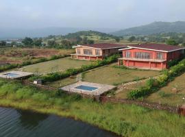 StayVista's Shivom Villa 6 - A Serene Escape with Views of the Valley and Lake，位于罗纳瓦拉的酒店