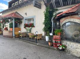 Rooms Balkovec，位于Dragatuš的酒店