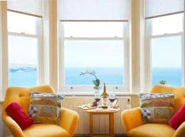 Denelea, Amazing sea views!!!!! Yorkshire Coast Holiday Lets