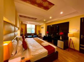 Reo Resort, near bus stand & railway station ,Haridwar，位于哈里瓦五角购物中心附近的酒店