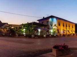 hotel restaurant de la gare LE DUVERGER，位于Saint-Paul-de-Varax的酒店