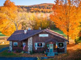 Jimmy OConnor's Windham Mtn Inn，位于温德姆的酒店