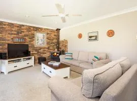 Enchante` - Pet Friendly - Absolute Waterfront - Fireplace
