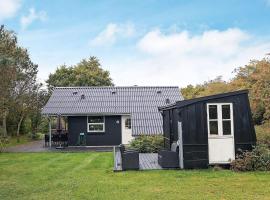8 person holiday home in Skals，位于Skals的酒店