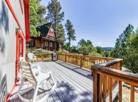 Mama Bear's Den, 2 Bedrooms, Sleeps 6, Wood Stove, Gas Grill, WiFi