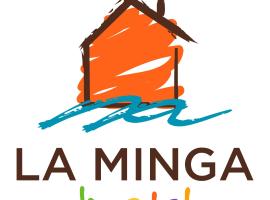 La Minga Hostel，位于卡斯特鲁圣弗朗西斯科教堂附近的酒店