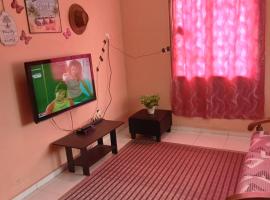 HOMESTAY CAHAYA PUTERI，位于Tangga Batu的酒店
