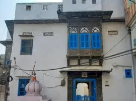 Madan Mohan Villas (A Haritage Haveli Home Stay)