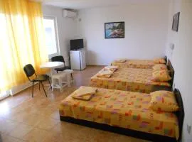"Ahtopol"-rooms for rent