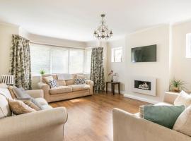 Eighteen Whitstable 4 parking spaces，位于Kent的酒店