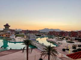 Fully Equipped Apartments Pool & Mountains View in Porto Sharm Resort，位于沙姆沙伊赫的酒店