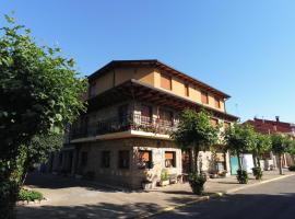 Hotel CASA DE LA PRADERA，位于Carrizo de la Ribera的酒店