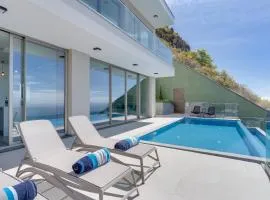 Luxury Villa Bianca by HR Madeira