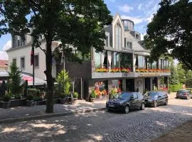 All Seasons Residence Design Hotel - Free parking