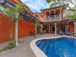 Villa Cerca Del Mar #6- 3BR House with Pool，位于塔马林多的酒店