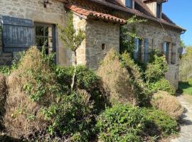 Holiday home in Loubressac with pool，位于奥特埃尔的别墅