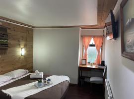 3 Arriendo Habitación doble con Baño Privado de Ex Hotel，位于巴拉斯港的旅馆