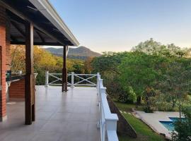 Vista Alegre Natural Resort - Villas & Cabañas，位于Independencia的木屋