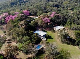 Vista Alegre Natural Resort - Villas & Cabañas，位于Independencia的酒店
