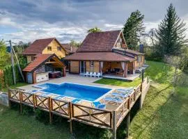 Family friendly house with a swimming pool Ogulin, Gorski kotar - 15204