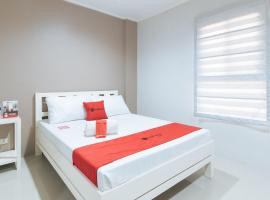 RedDoorz Hostel @ Beaufront Transient Place Ilocos Sur，位于Baraoas的酒店