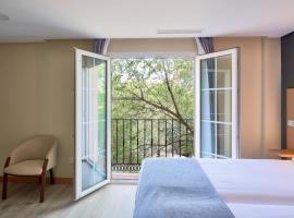 Smart Hotel La Sagra，位于云科斯的酒店