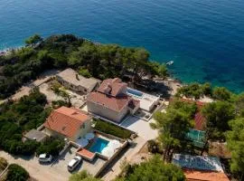 Gorgeous Home In Prizba With House Sea View