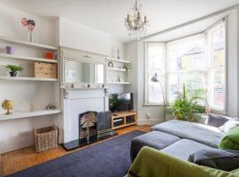 King BD, Spacious 4BD Victorian in Hove, 5 mins from Beach!，位于布莱顿霍夫的度假屋