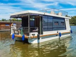 Amazing Ship In Havelsee Ot Kützkow