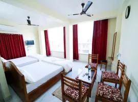 Rishika Guest House And Banquet