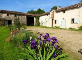 Maison charmante près de Nueil-les-Aubiers avec jardin