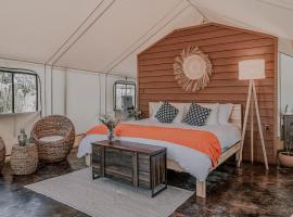 Salterra Glamping，位于特基斯基亚潘的豪华帐篷