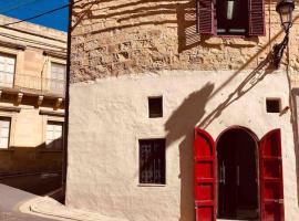300yr old, self catering, tiny house in Victoria Centre, Gozo，位于维多利亚的乡村别墅