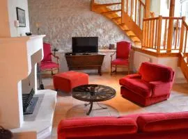 Gîte familial avec piscine chauffée, jardin privé et équipements bébé en pleine propriété viticole. - FR-1-653-18