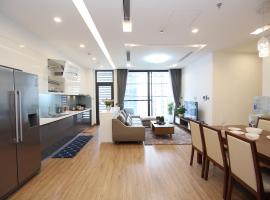 Investland- Vinhomes Metropolis one, two, three, four bedrooms，位于河内的酒店