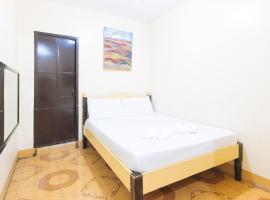 Golden Empress Hotel Urdaneta Pangasinan by RedDoorz，位于Santa Barbara的酒店
