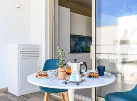 Mare Villas Pescoluse- Design Apartment，位于佩斯科勒海滨的海滩酒店