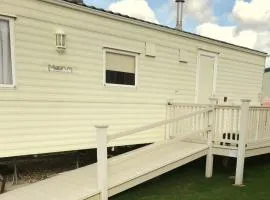 L38 Caravan Mablethorpe With ramp and gated decking