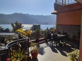 Golden Lake，位于博卡拉的酒店